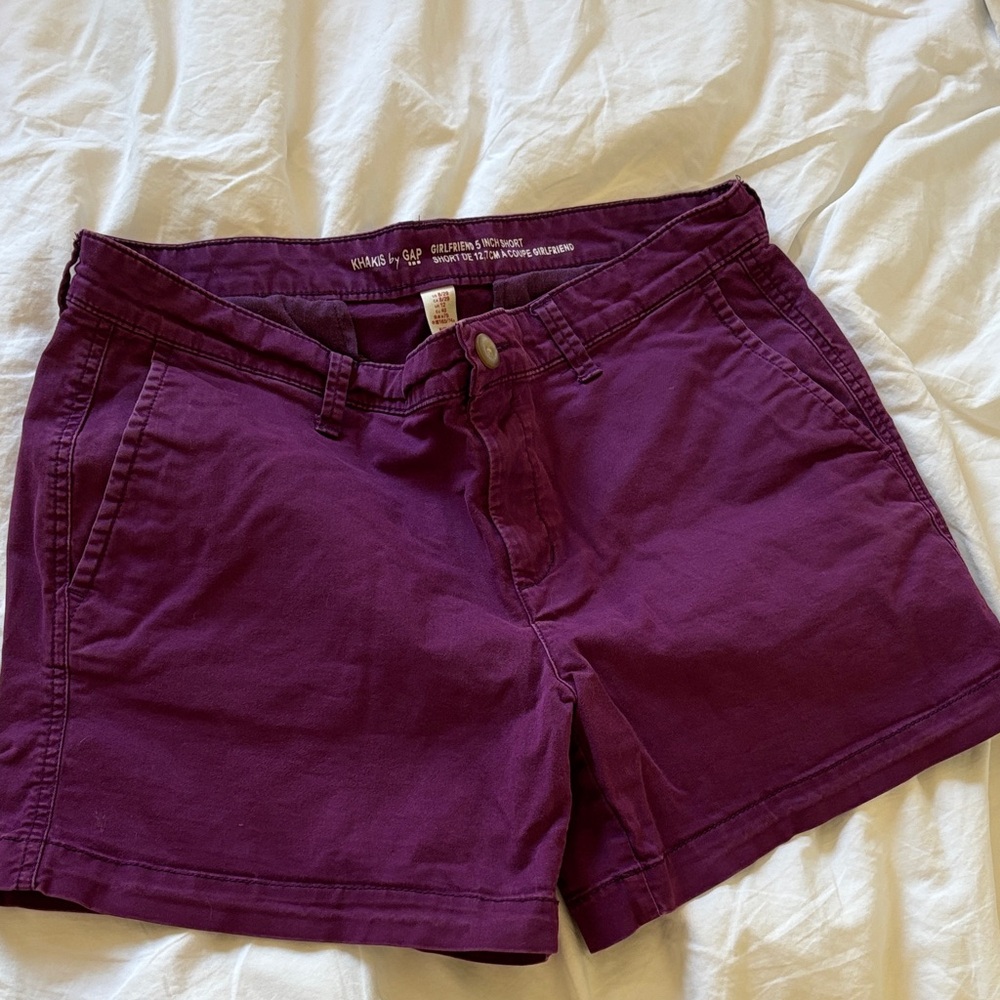 ⭐️ 3 for $20 - Bundle and save!!⭐️
GAP Women's Rich Purple Bermudas